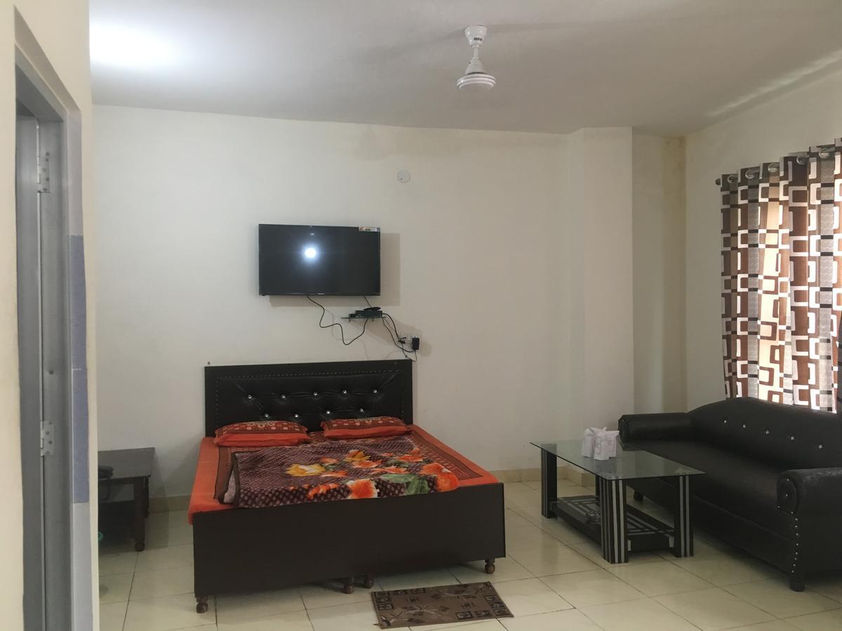 Oyo 12976 Hotel New Fiza Jammu Exterior foto